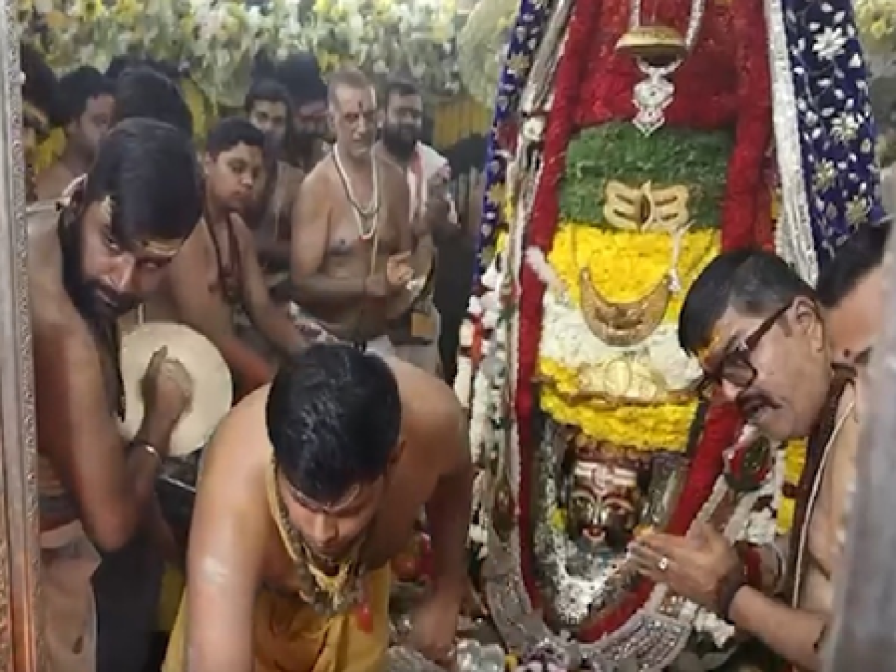 মহাকাল বাবার সপ্তধান শৃঙ্গার, ভক্তদের ভিড়