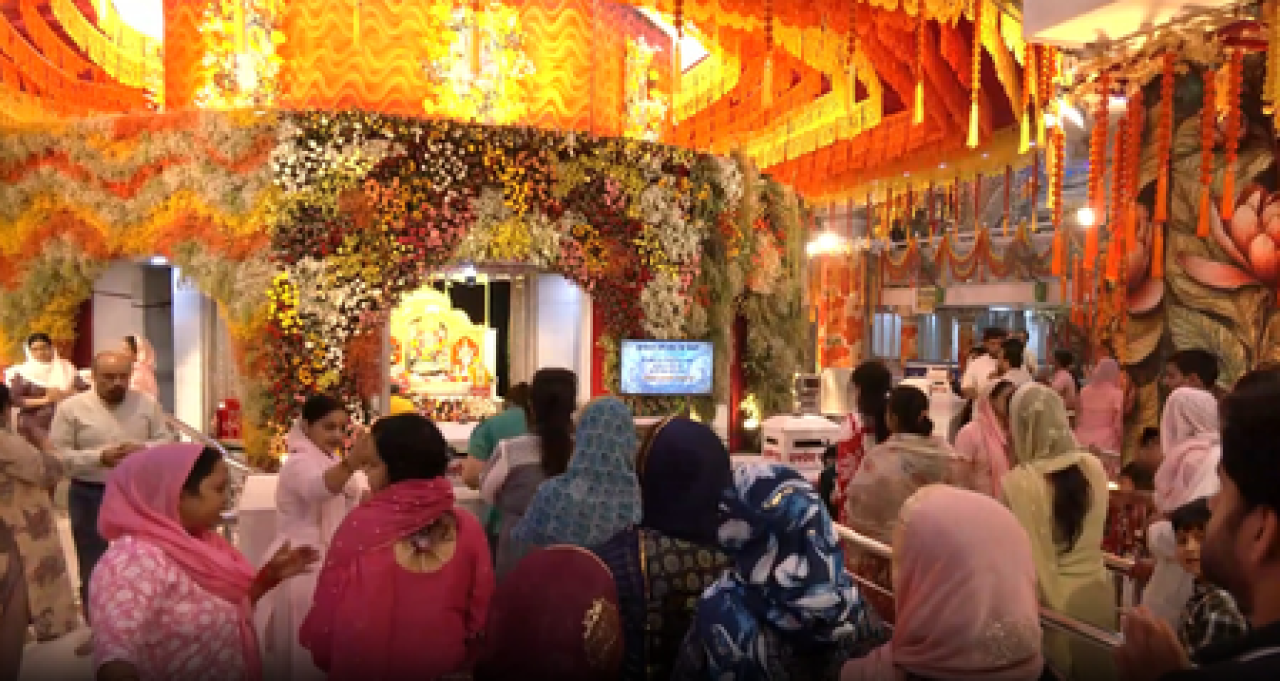 झंडेवालान मंदिरে নবরাত্রির সপ্তম দিনে ভক্তদের ভিড়