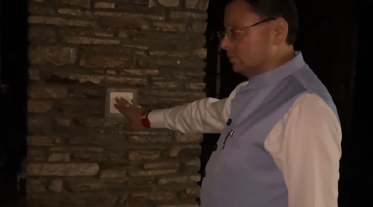 অর্থ আওয়ারে উতরাখণ্ড ও রাজস্থানের মুখ্যমন্ত্রীর বাসভবনে এক ঘণ্টা আলো বন্ধ