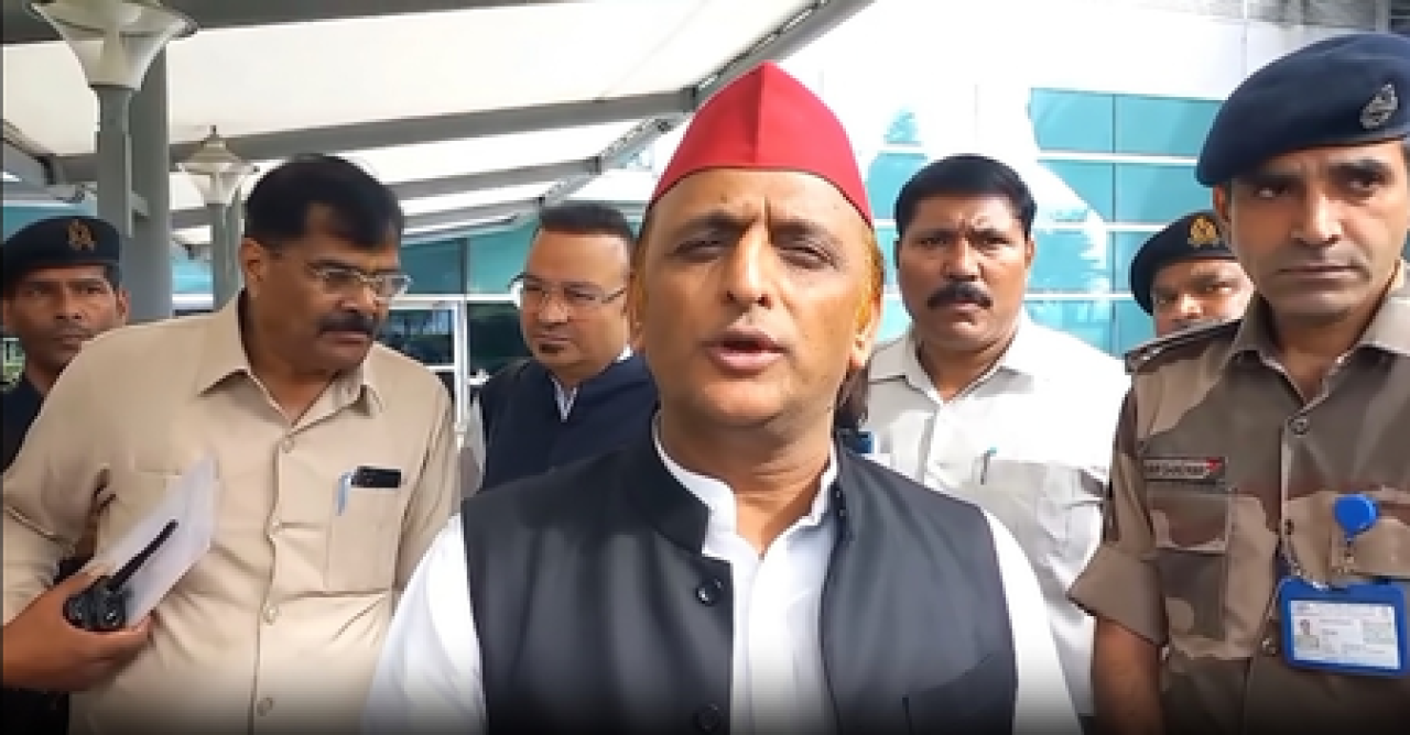 উত্তর প্রদেশে একমাত্র মাফিয়া নিয়ে মন্তব্য করেছেন অখিলেশ যাদব