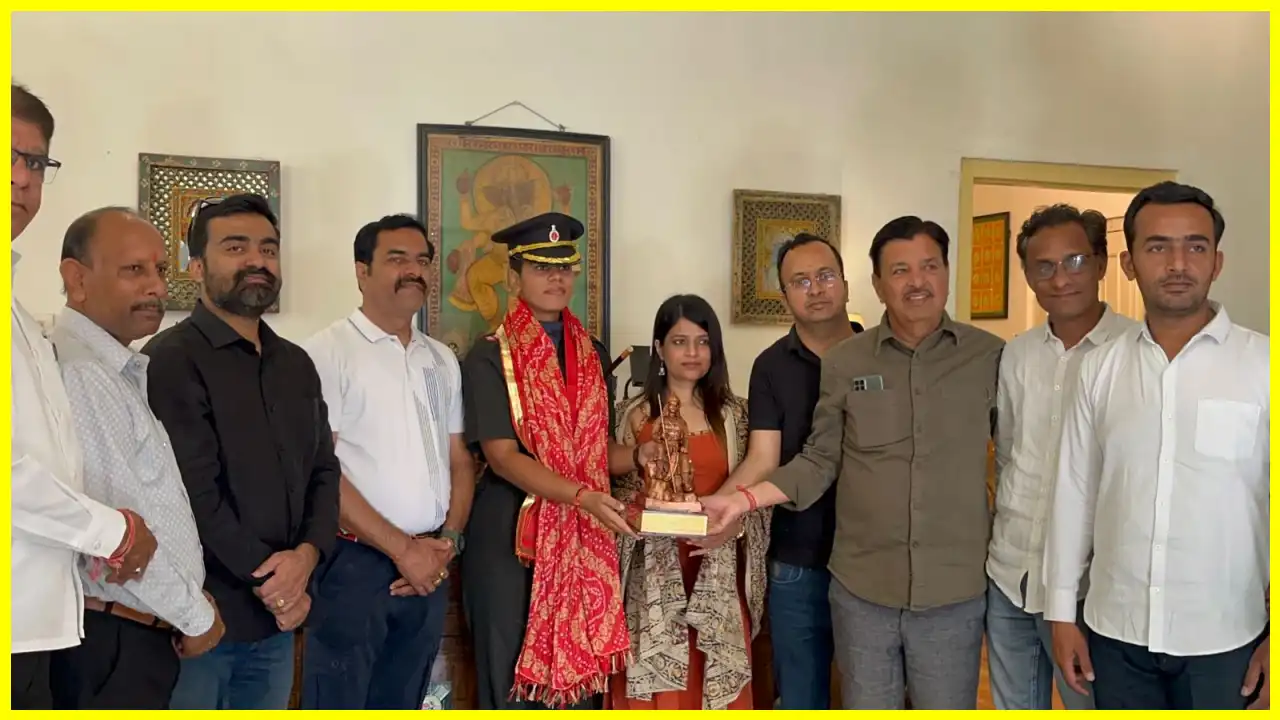 উদয়পুরের রুদ্রাক্ষী সিংহ, সেনাবাহিনীর জাগ শাখায় কমিশন পাওয়া প্রথম নারী