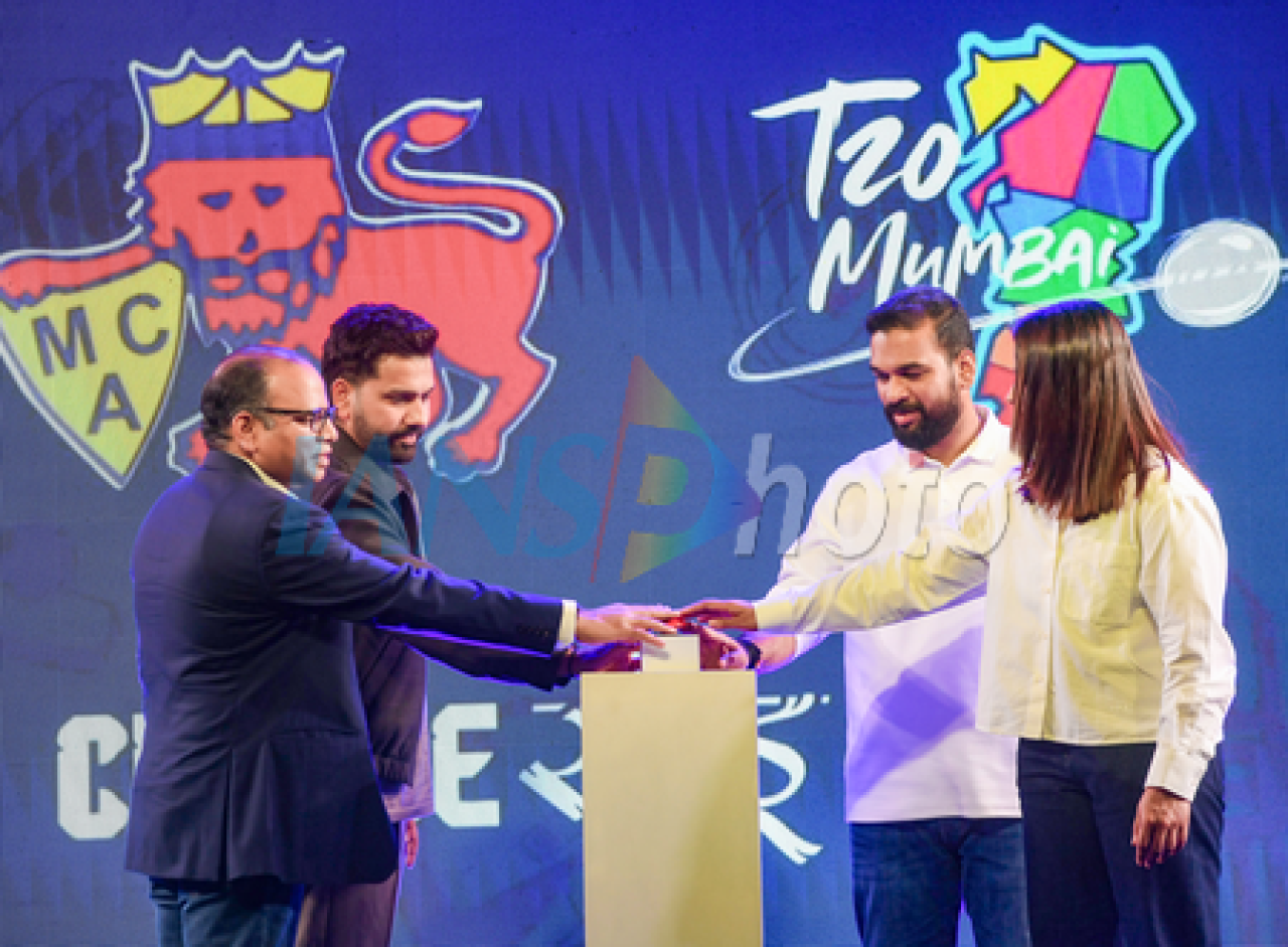 এমসিএর প্রথম মহিলা টুর্নামেন্টের উদ্বোধন, ট্রফি উন্মোচন করলেন রোহিত শর্মা