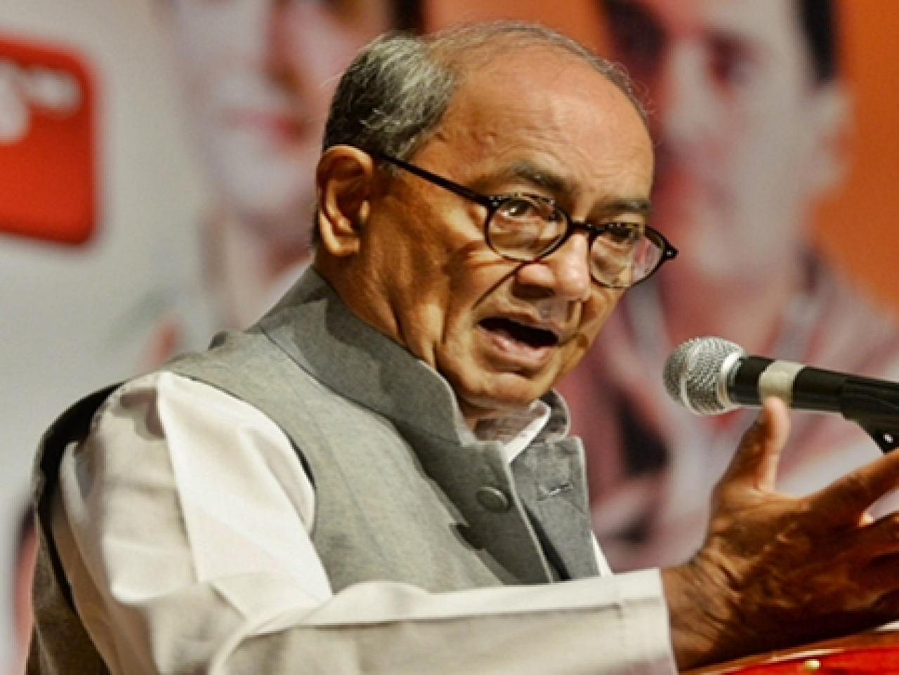 নরেলা বিধানসভা এলাকায় ফर्जी ভোটারের অভিযোগ দিগ্বিজয় সিংয়ের