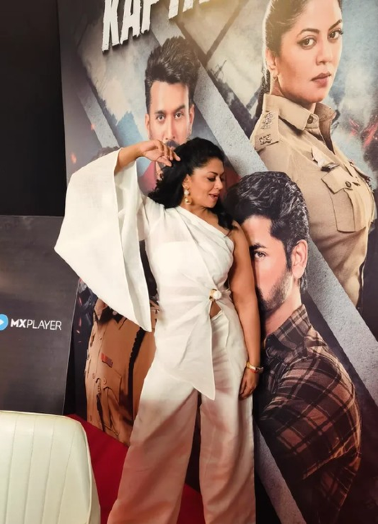 কবিতা কৌশিকের পুলিশ চরিত্রে অভিনয়ের সহজতা