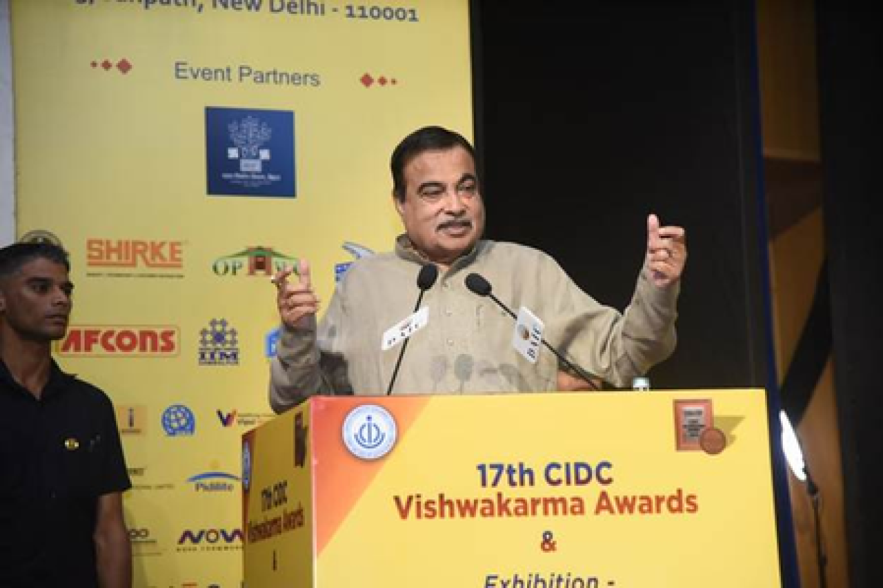 নির্মাণ খরচ কমাতে আধুনিক প্রযুক্তির প্রয়োজন: নিতিন গডকরি