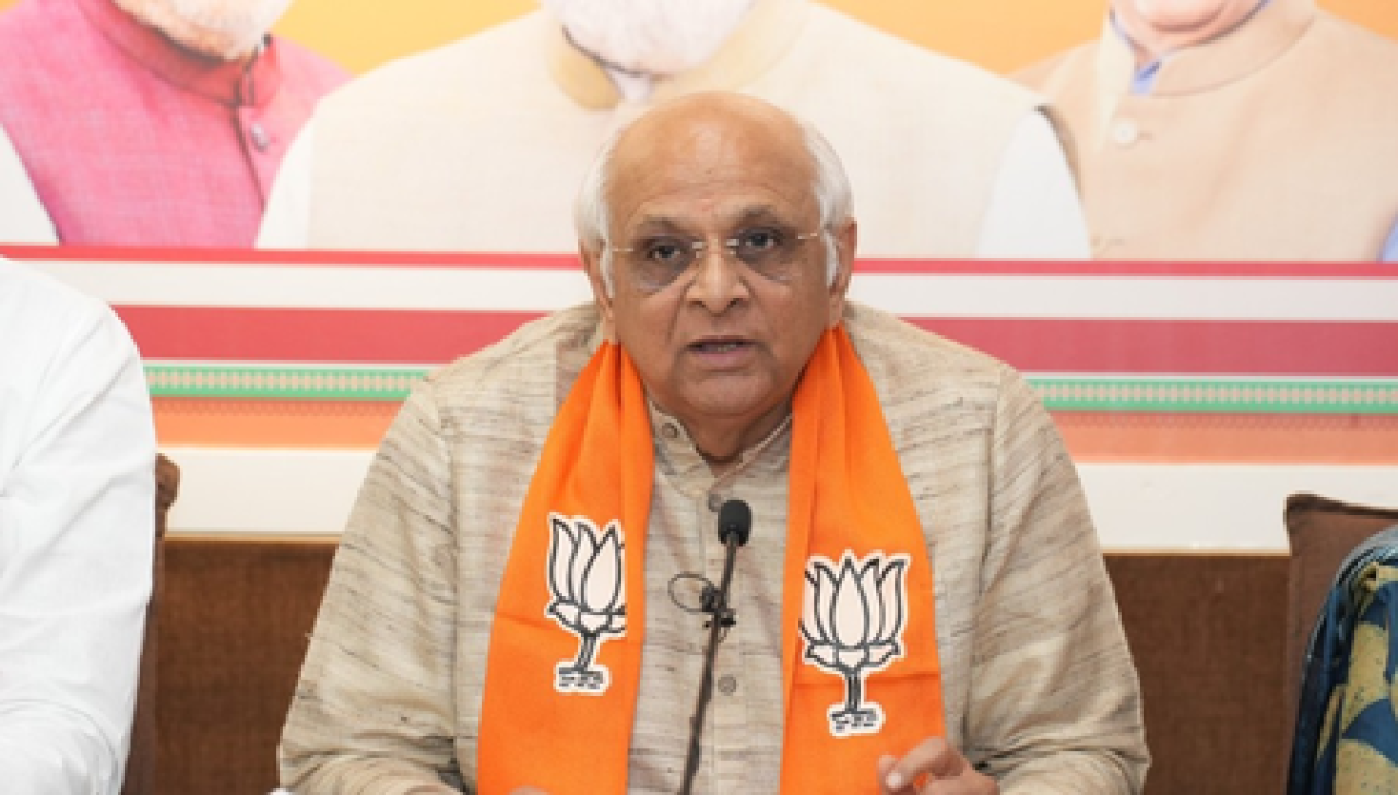 মহিলাদের বিরুদ্ধে শক্তির বিরুদ্ধে মুখ খুললেন গুজরাতের মুখ্যমন্ত্রী