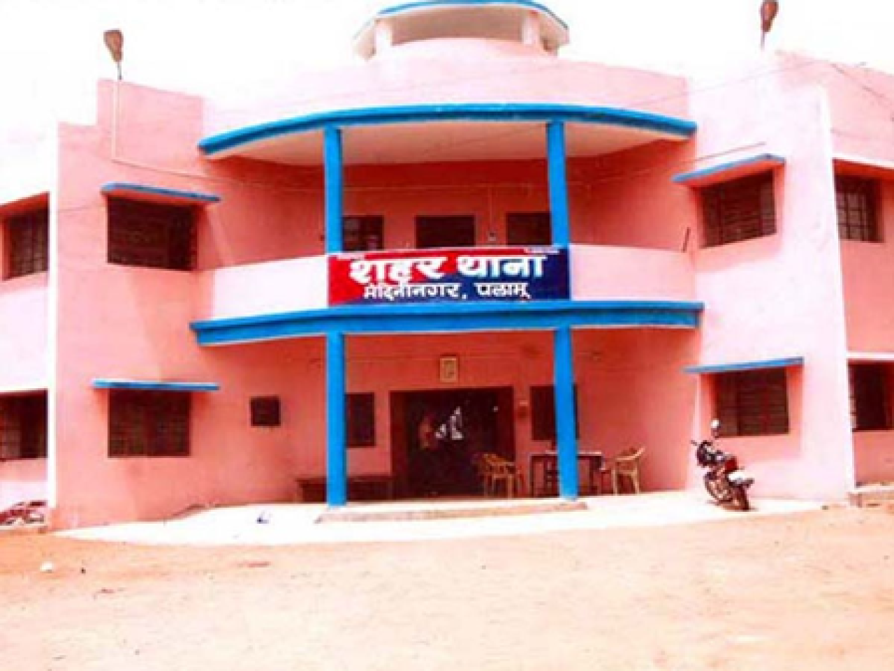 ঝারখণ্ডের পালামুতে ওভারব্রিজে মর্মান্তিক সড়ক দুর্ঘটনা, দুই যুবকের মৃত্যু
