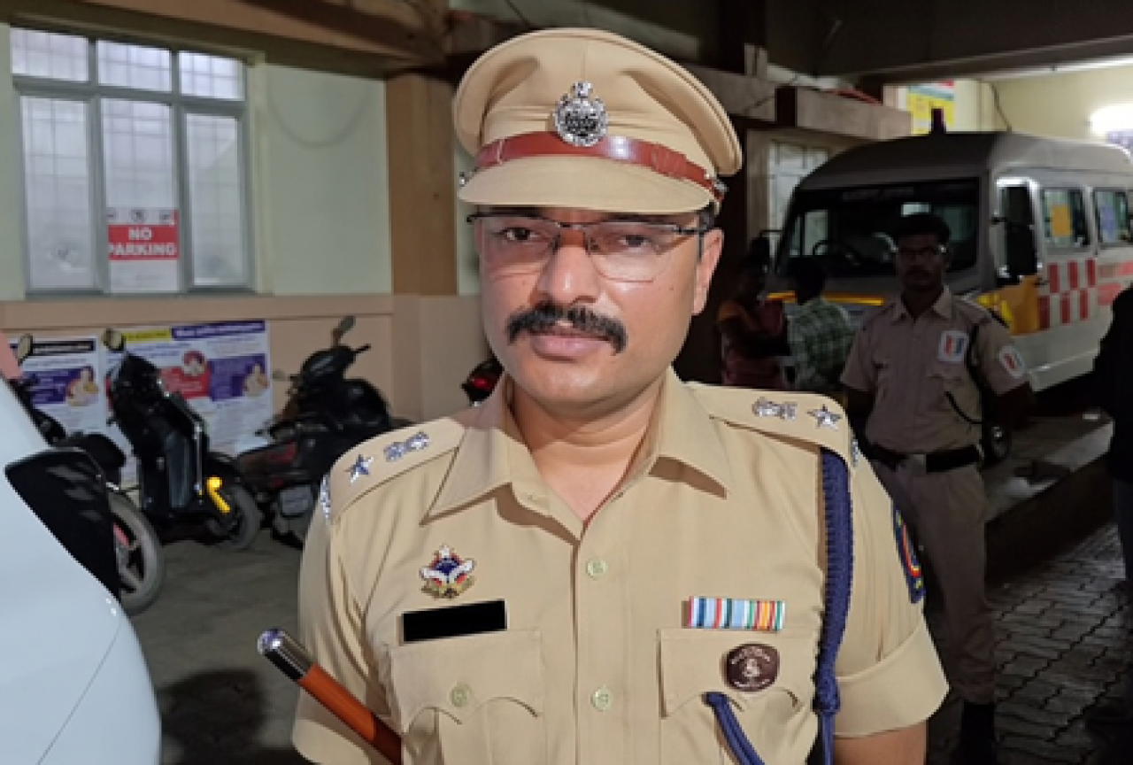 পালঘর সড়ক দুর্ঘটনা: টেম্পো চালকের অবহেলায় ১৪ জনের মৃত্যু