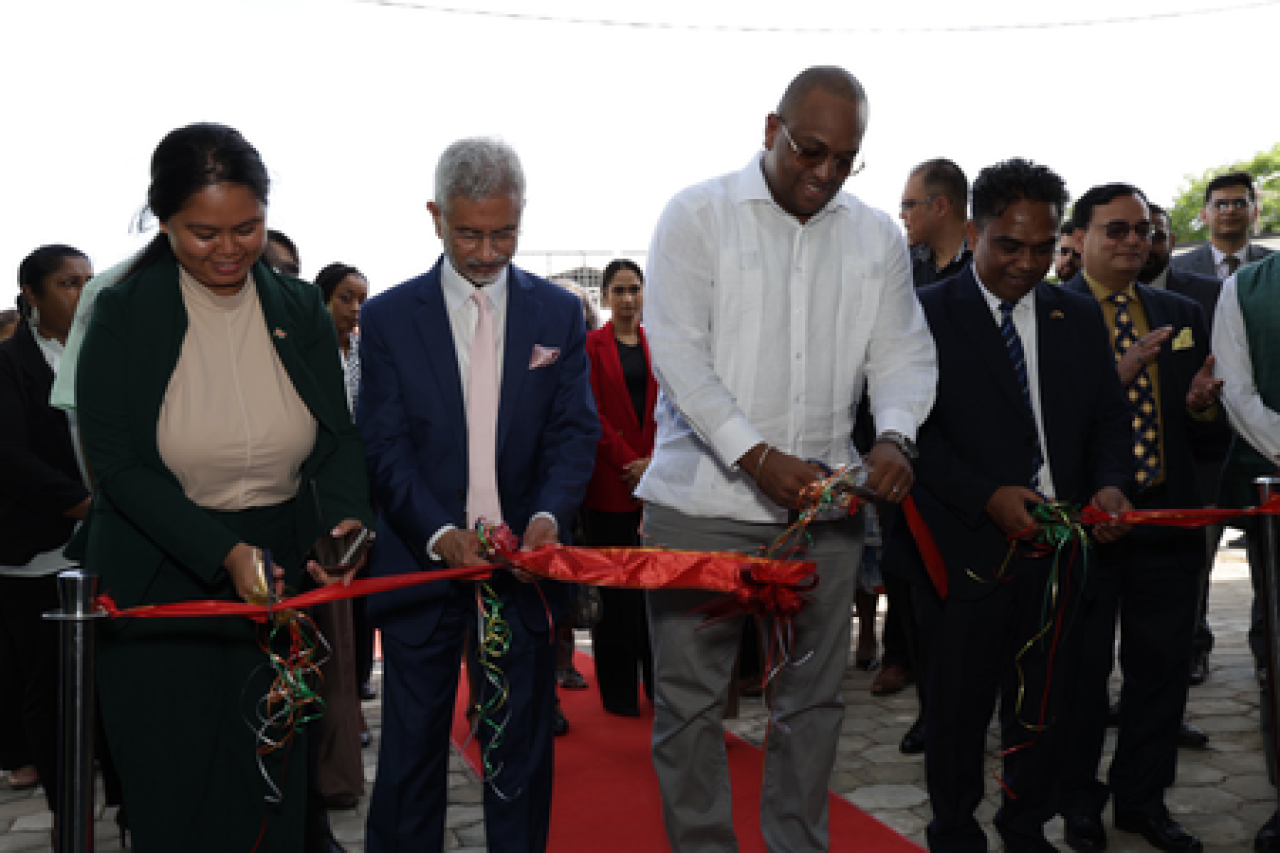 বিদেশমন্ত্রী জয়শঙ্করের সুरीनামে ফল প্রক্রিয়াকরণ কেন্দ্রের উদ্বোধন