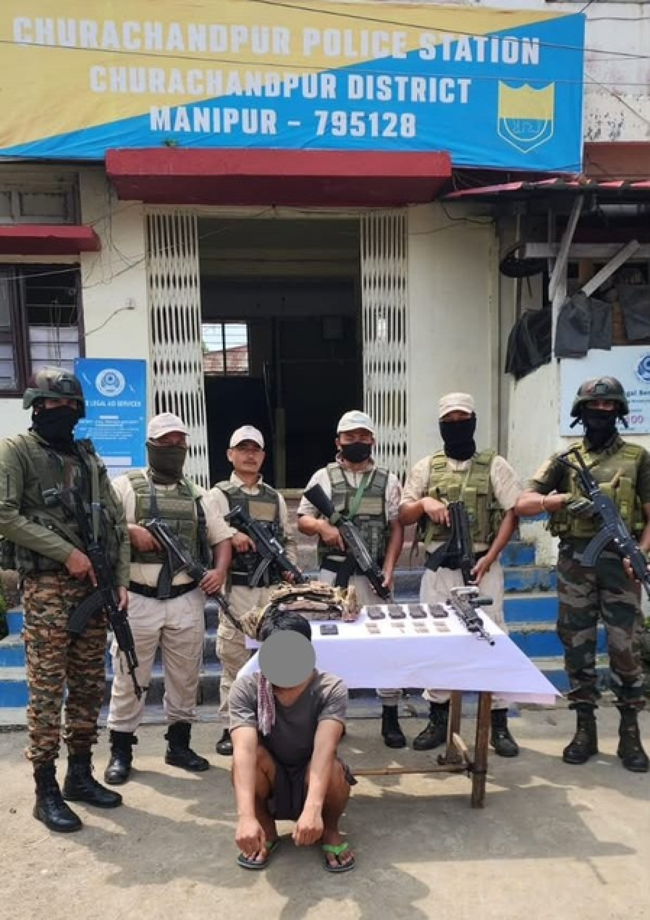 মণিপুরে নিরাপত্তা অভিযানে পাঁচ উগ্রবাদী গ্রেপ্তার, অস্ত্র উদ্ধার