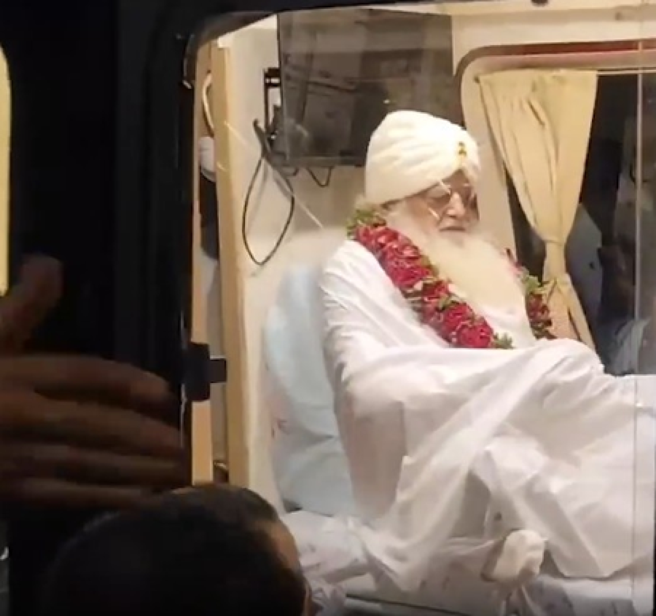 আসারাম আবারও যোধপুরের হাসপাতালে ভর্তি, কঠোর নিরাপত্তার মধ্যে স্থানান্তরিত