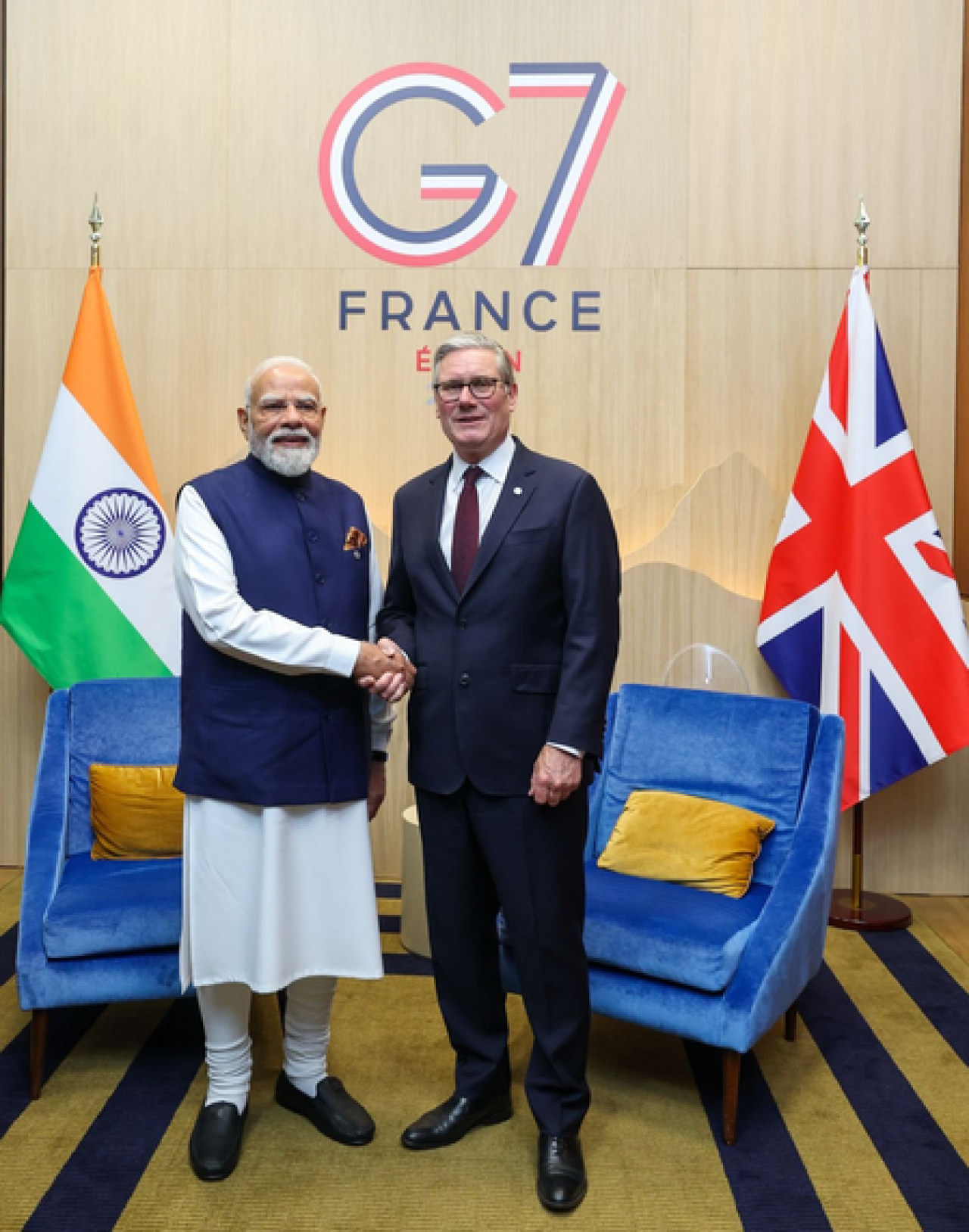 জি-৭ শীর্ষ সম্মেলনে প্রধানমন্ত্রী মোদী ও কিয়ার স্টার্মারের বৈঠক, আলোচনা ব্যবসা থেকে এআই পর্যন্ত