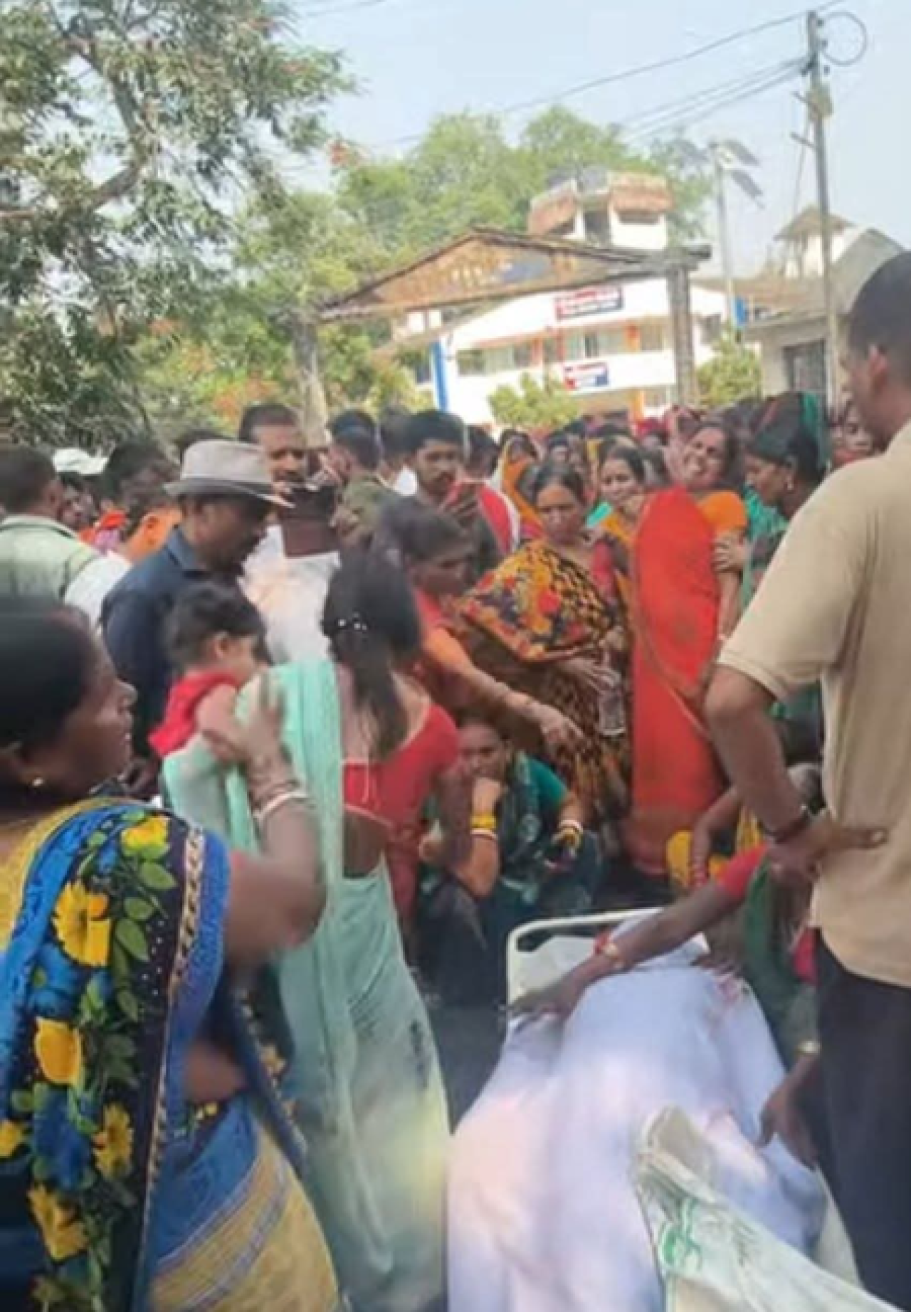 ঝারখণ্ডে বিজেপি বিধায়কের চালকের হত্যাকাণ্ড, রাঁচি-পাটনা হাইওয়ে অবরোধ