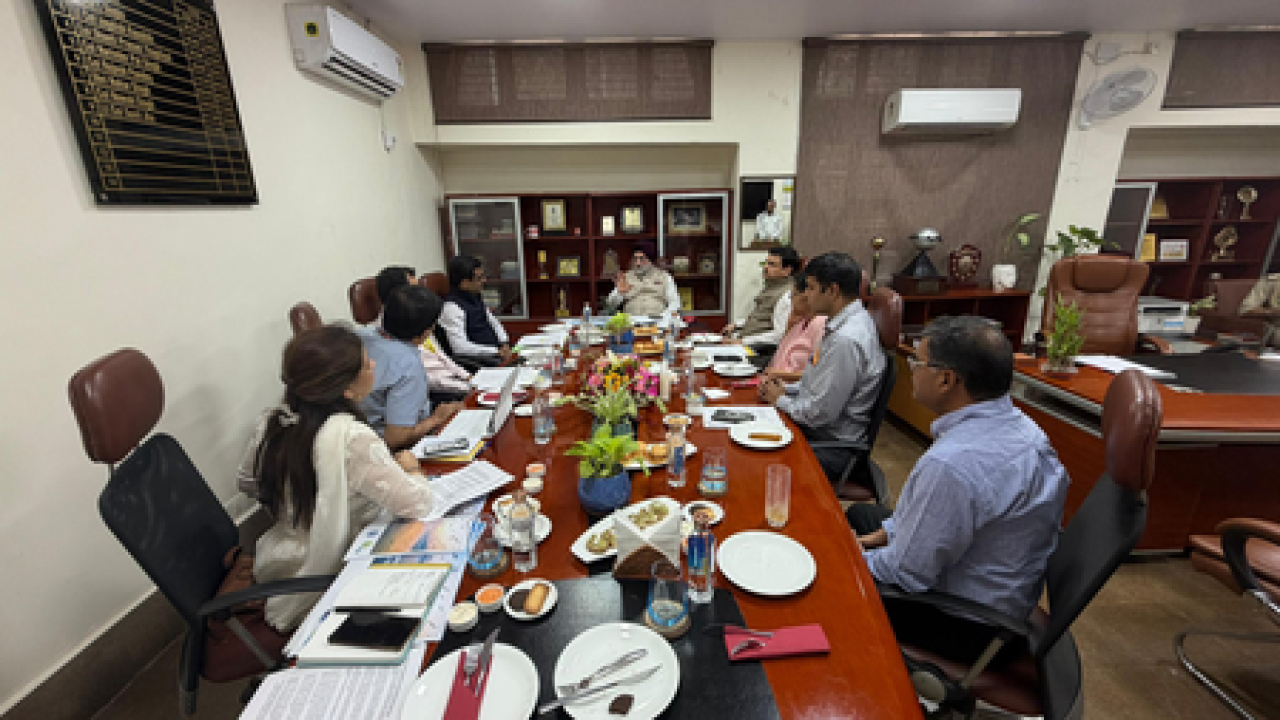 দিল্লির পরিবেশ ও অবকাঠামো প্রকল্পের পর্যালোচনা করলেন উপরাজ্যপাল