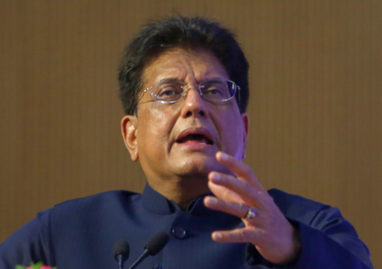 মুম্বাইয়ের দহিসরে ‘সুবিধা কেন্দ্র’ উদ্বোধন, ঝুগ্গি বস্তিতে নতুন সুযোগ