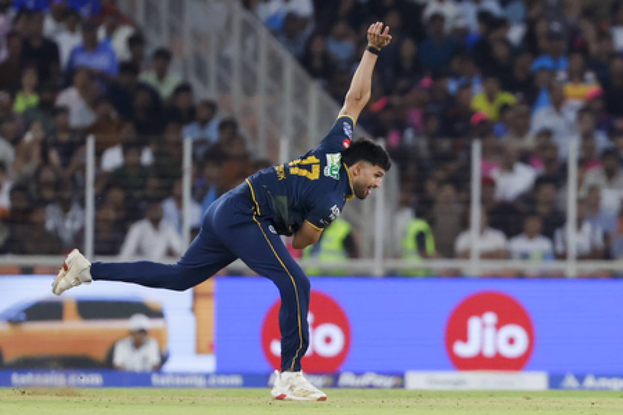 শ্রীলঙ্কায় ত্রিকোণীয় সিরিজে ভারত এ দলে যোগ দিলেন আশোক শর্মা