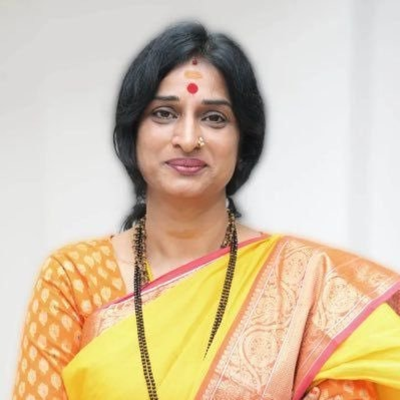 तेलंगানা বিজেপি নেত্রী माधवी লতা নিশানাবাজিতে স্বর্ণপদক জিতলেন