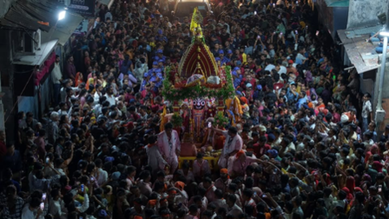 ওডিশা: খারাপ আবহাওয়ার মধ্যেও রথযাত্রা ২০২৬ সফলভাবে সম্পন্ন