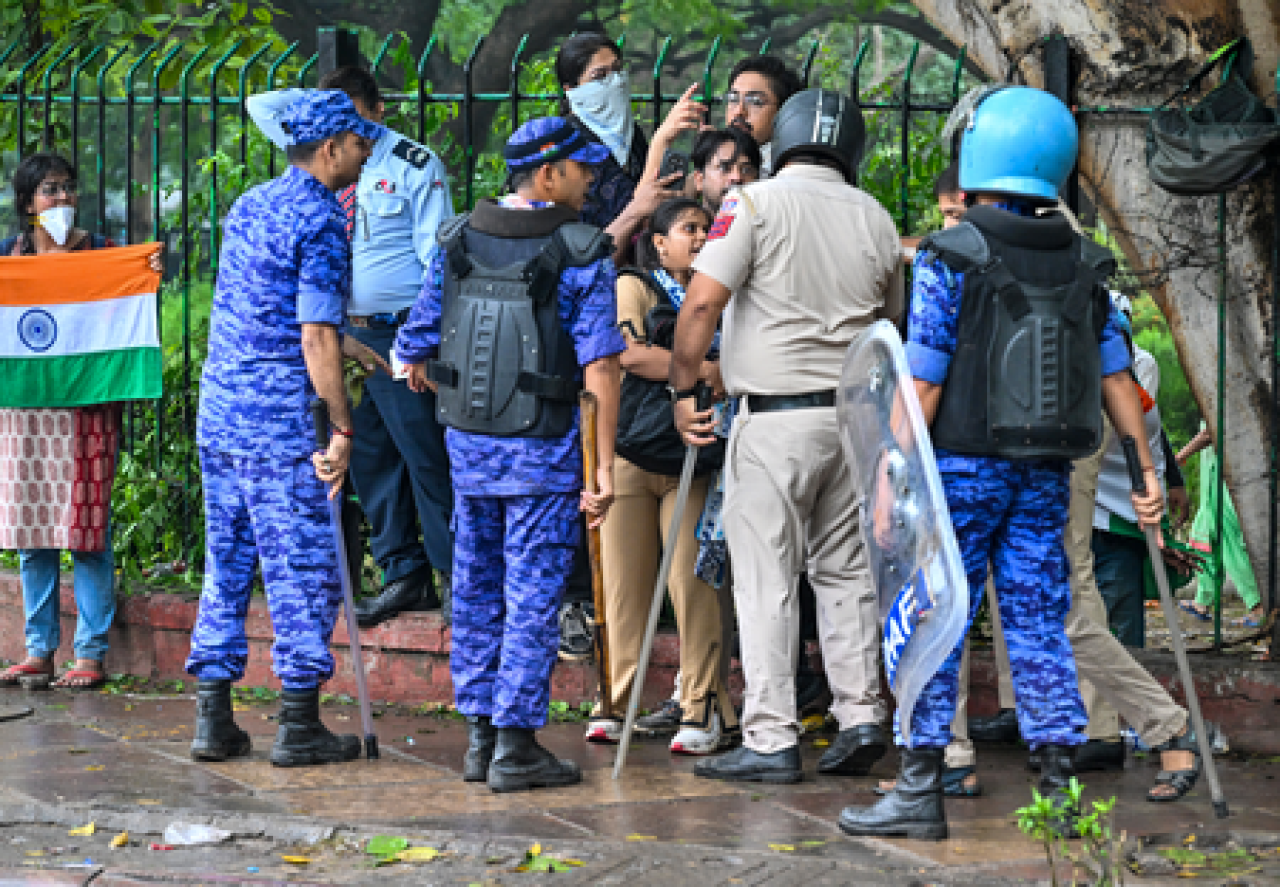 দিল্লি পুলিশের দাবি: জंतर-মন্তরে পাথরবাজির অভিযোগ মিথ্যা