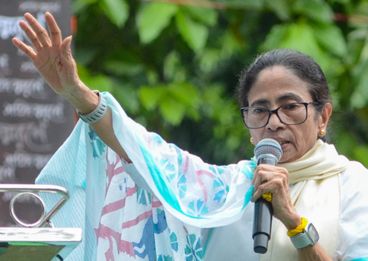 মমতা বন্দ্যোপাধ্যায়ের কেন্দ্রের বিরুদ্ধে আক্রমণ, বিরোধী আন্দোলনের প্রতি সমর্থন