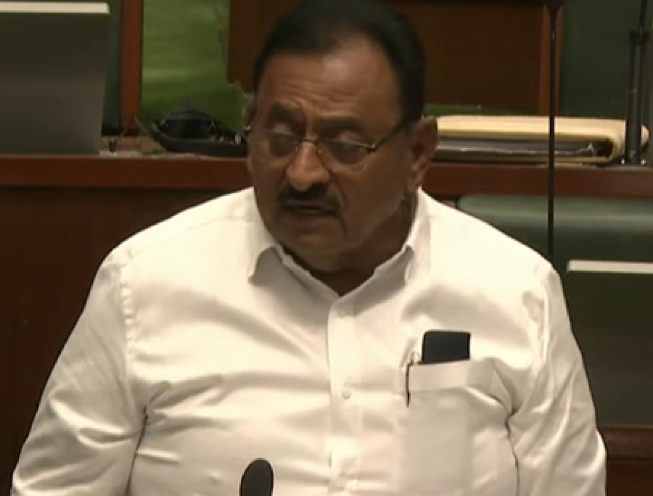 মহারাষ্ট্র সরকারের অবৈধ সাহুকারদের বিরুদ্ধে নতুন আইন প্রস্তাব
