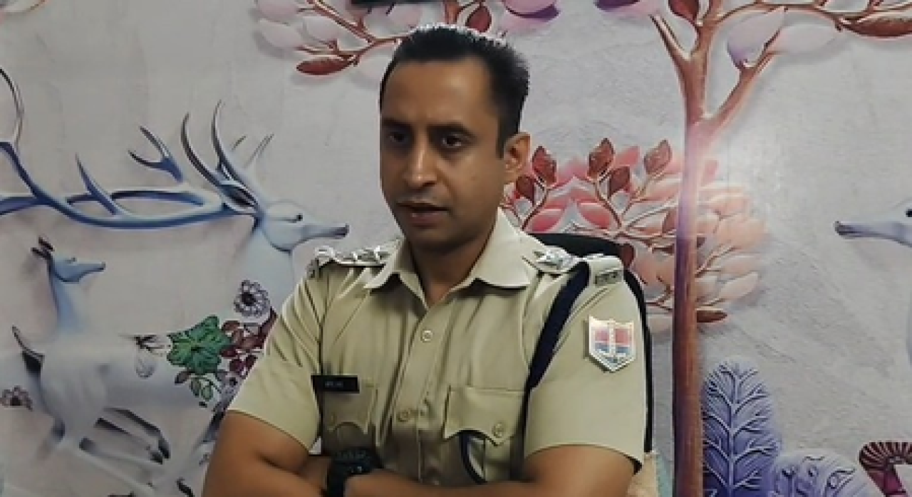 রাজস্থানে দিনদহাড়ে মোবাইল শোরুমে হামলা, আহত ব্যক্তি হাসপাতালে ভর্তি