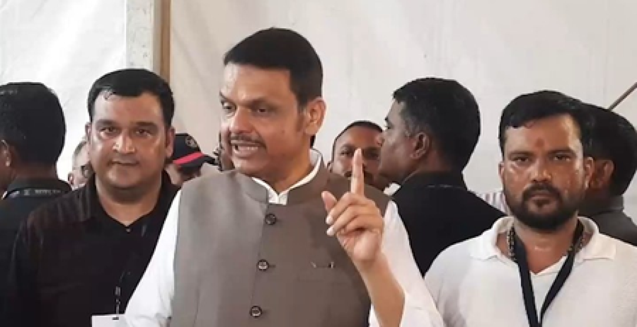 राहुल গান্ধীকে আক্রমণ করলেন মহারাষ্ট্রের মুখ্যমন্ত্রী ফডণবীস
