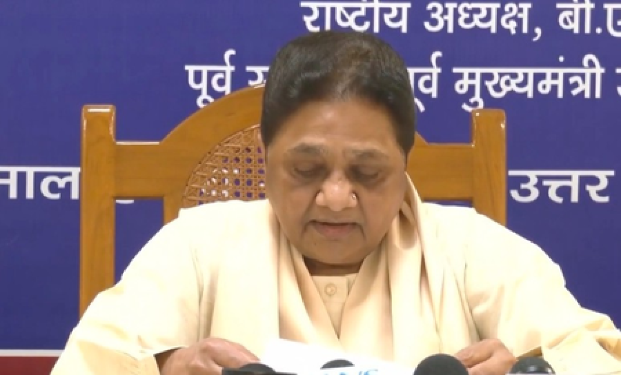 অম্বেডকরনগরে আইপিএস কর্মকর্তার মায়ের হত্যায় मायাবতীর কঠোর পদক্ষেপের দাবি