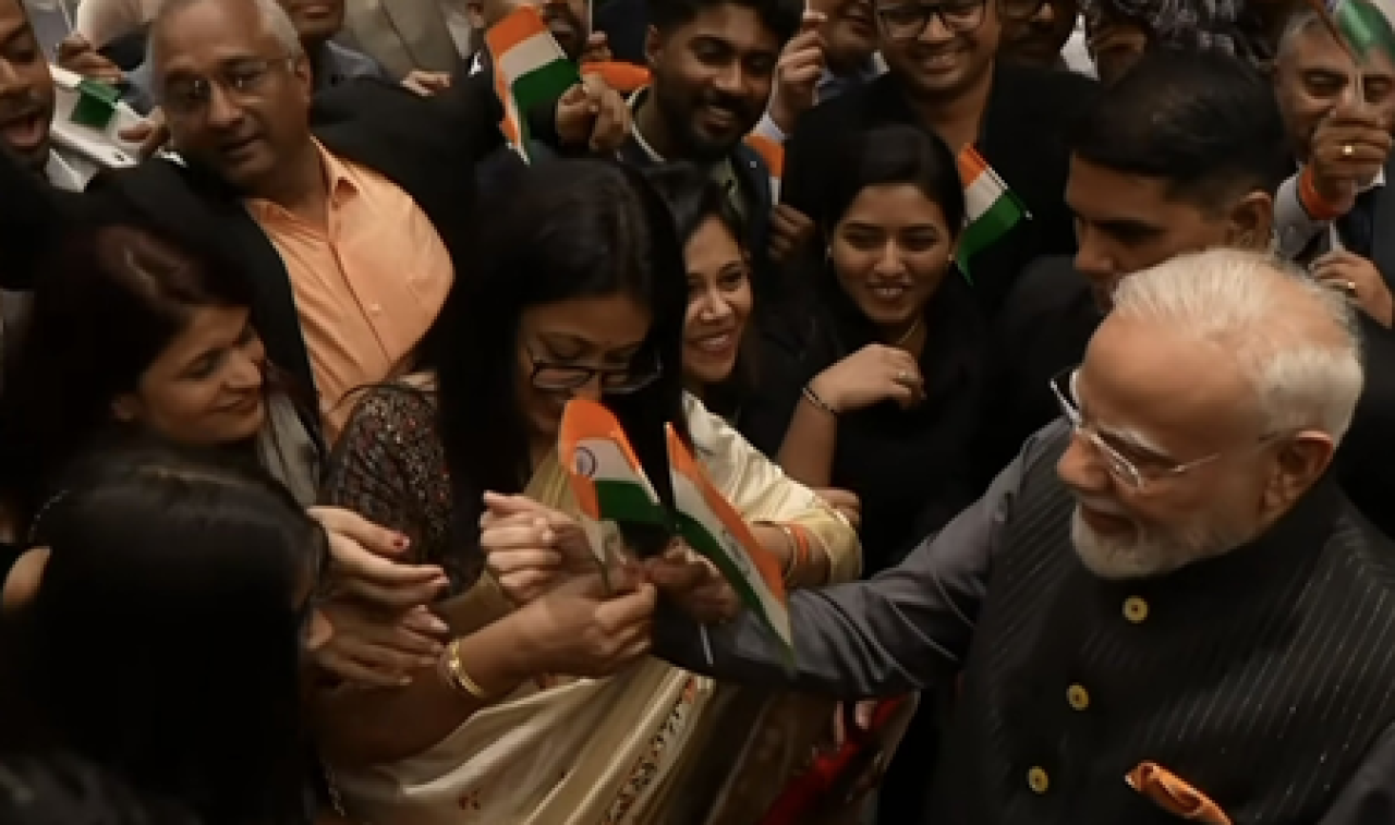 প্রধানমন্ত্রী মোদির উজবেকিস্তানে ভারতীয় সম্প্রদায়ের উষ্ণ অভ্যর্থনা