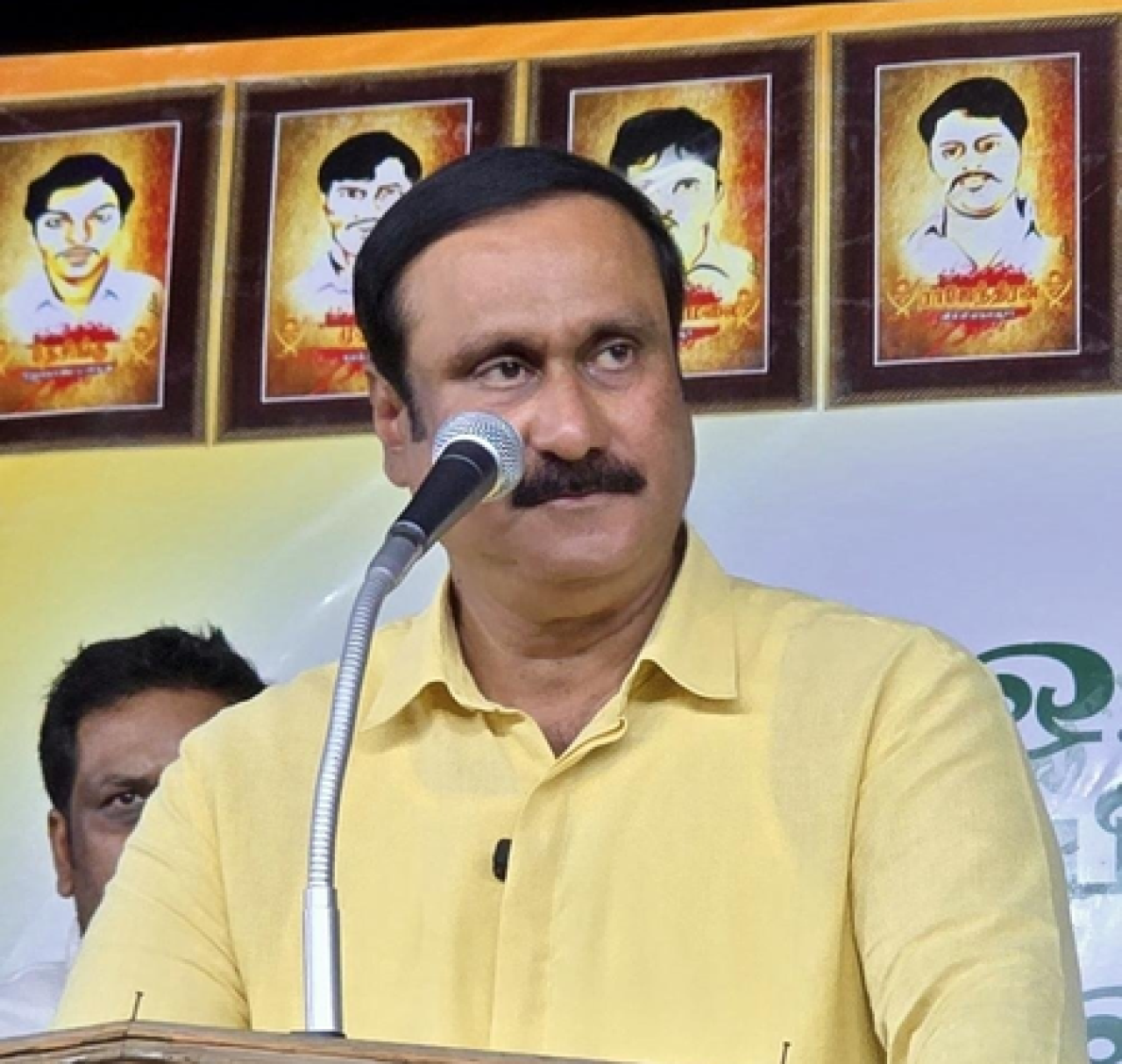 তামিলনাড়ু উপনির্বাচন: মাদুরান্তকম ও ধারাাপুরামে কোনো দলকে সমর্থন দেবে না पीएमকে