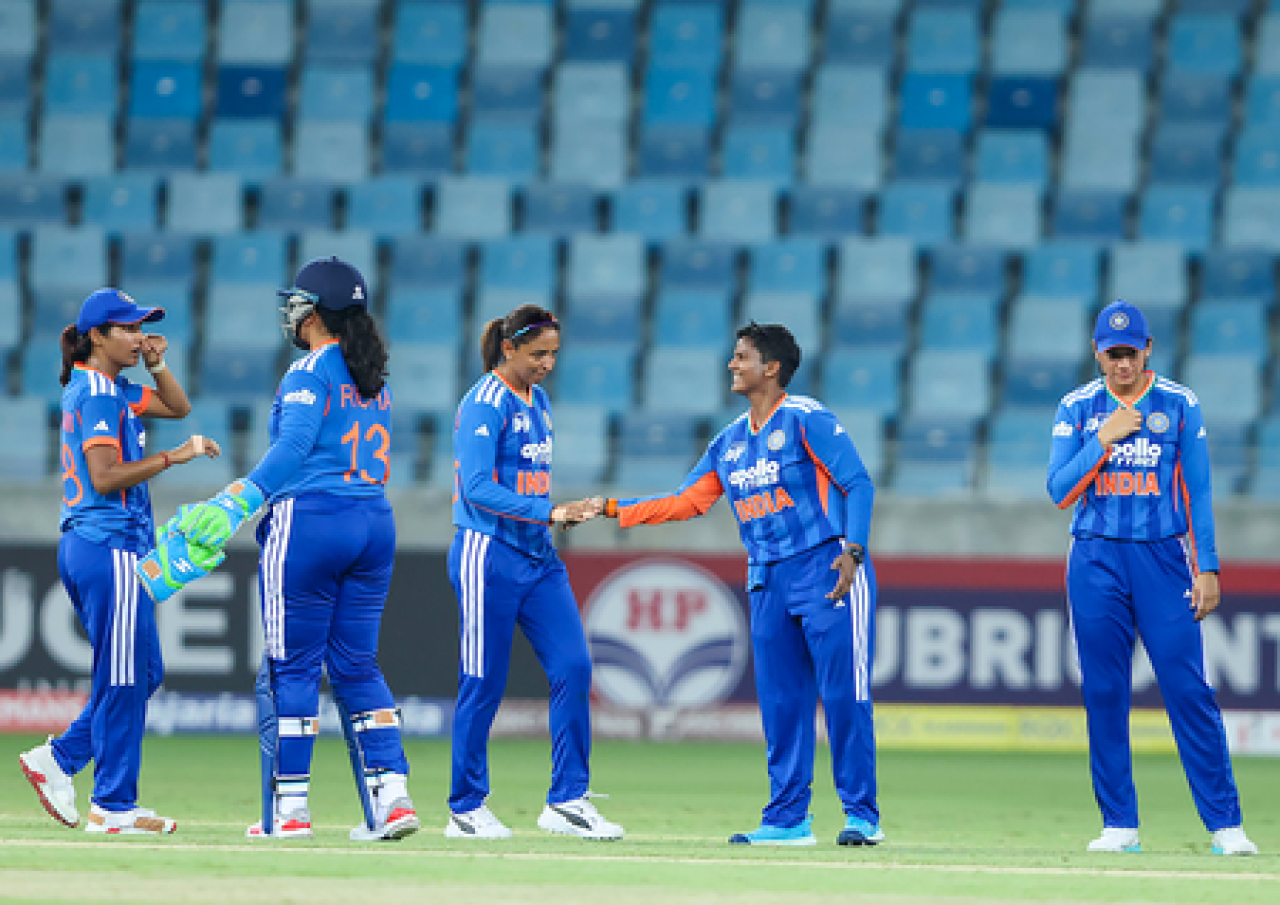 মহিলা এশিয়া কাপ: ভারত ৮ম বার শিরোপা জিতল, মোহসিন নকভির কাছ থেকে ট্রফি নিল না
