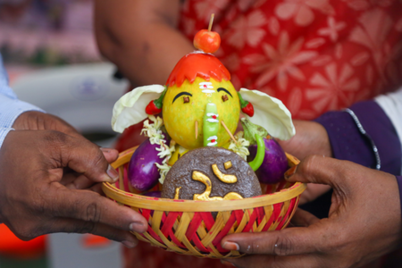 শ্রী গণেশ চতুর্থী উপলক্ষে শুভেচ্ছা জানালেন বিরোধী নেতারা