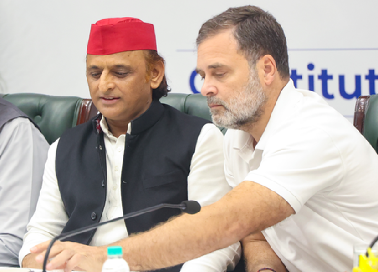 सपा के पीडीए के समानांतर कांग्रेस का अपना सामाजिक विस्तार