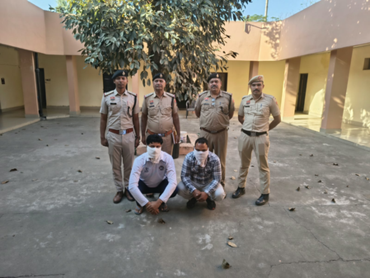 हरियाणा CM নায়ব সাইনি ও উমর আবদুল্লার মধ্যে পাল্টা জবাব, কাশ্মীরের বাসে পাথর নিক্ষেপের ঘটনায় দুই গ্রেপ্তার
