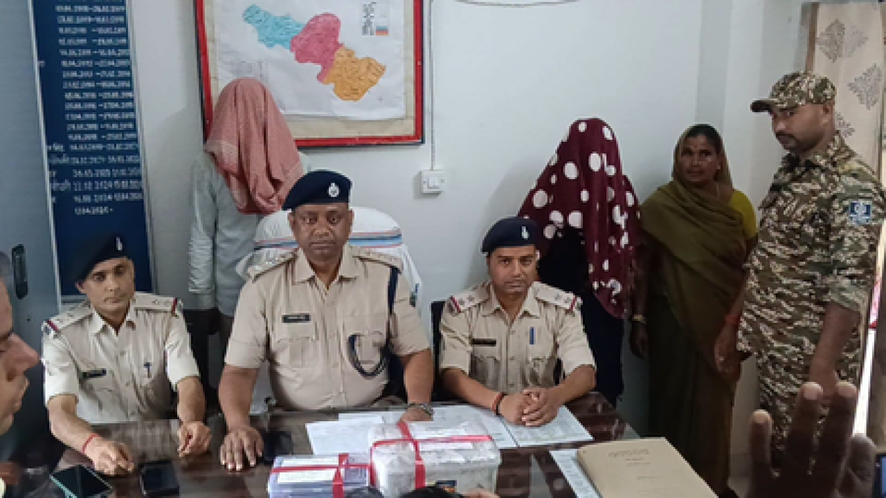 ঝারখণ্ডে প্রেমের জেরে যুবতীর হত্যাকাণ্ড, প্রেমিক ও তার স্ত্রী গ্রেফতার