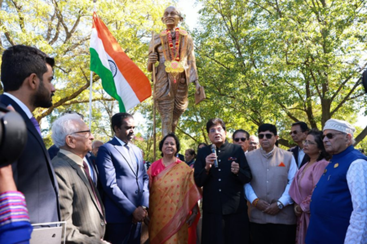পীযূষ গোয়াল ভারতীয়-আমেরিকানদেরকে আমেরিকা-ভারতের ‘জীবন্ত সেতু’ হিসেবে অভিহিত করেছেন