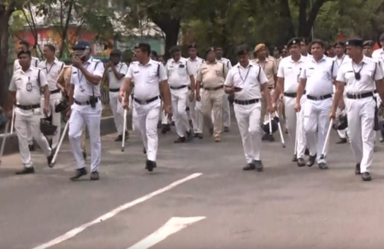 প্রেমের কারণে যুবক ও তার পিতাকে নগ্ন করে ঘোরানোর ঘটনা, তিনজন গ্রেফতার