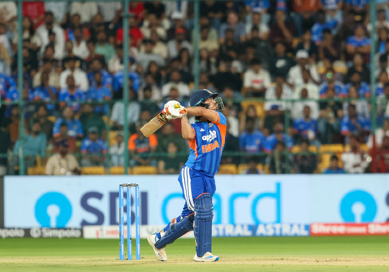 ভারতীয় ক্রিকেটের নতুন রেকর্ড: ২.৫ ওভারে অর্ধশতক